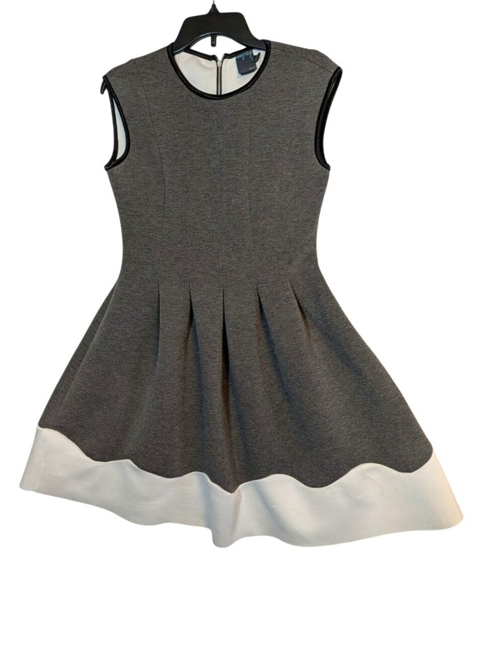 Gabby Skye Womens Gray & White Sleeveless Fit & Flare Dress With Black Trim Size